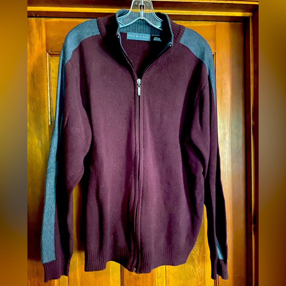 Oscar De La Renta burgundy and gray zip front men’s sweater size XL